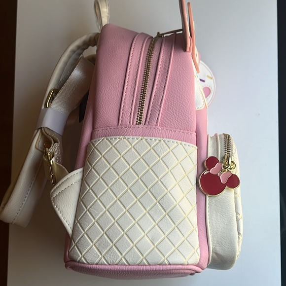 NWT Disney Loungefly Minnie Mouse Sundae Backpack - Picture 4 of 5